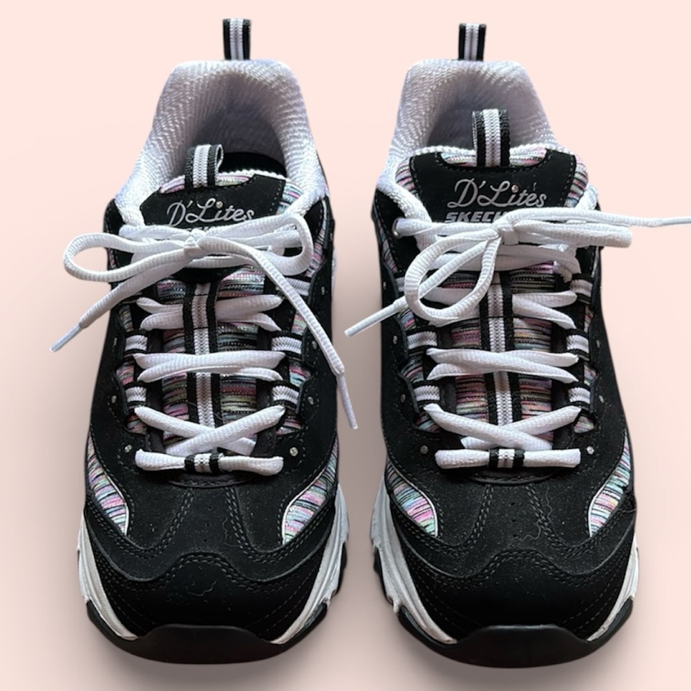 Skechers D'Lites Black & White Sneakers. Women’s Size 9 Like NEW
